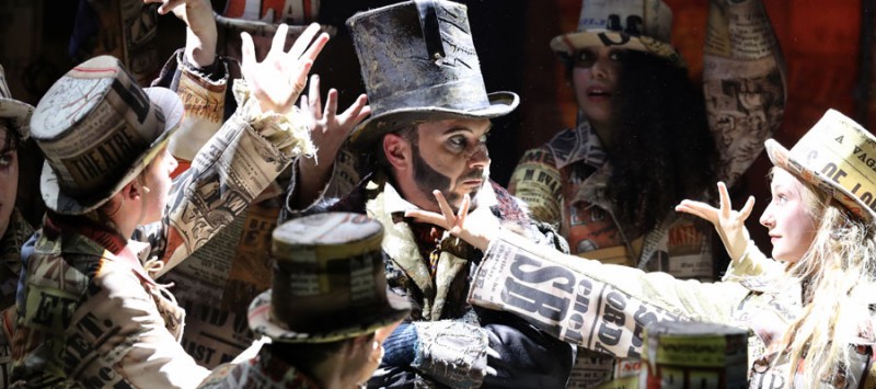 Oliver Twist places spectacle