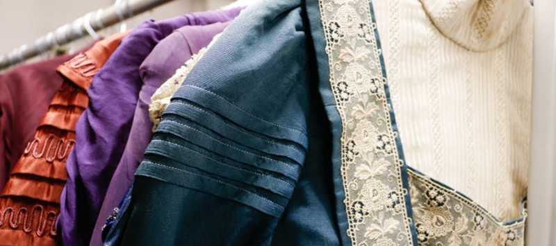 Costumes civils insolite